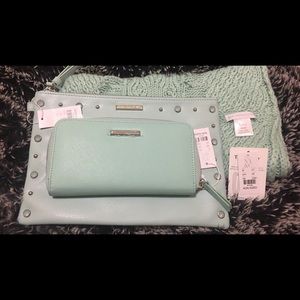 Medium bag, wallet, scarf.